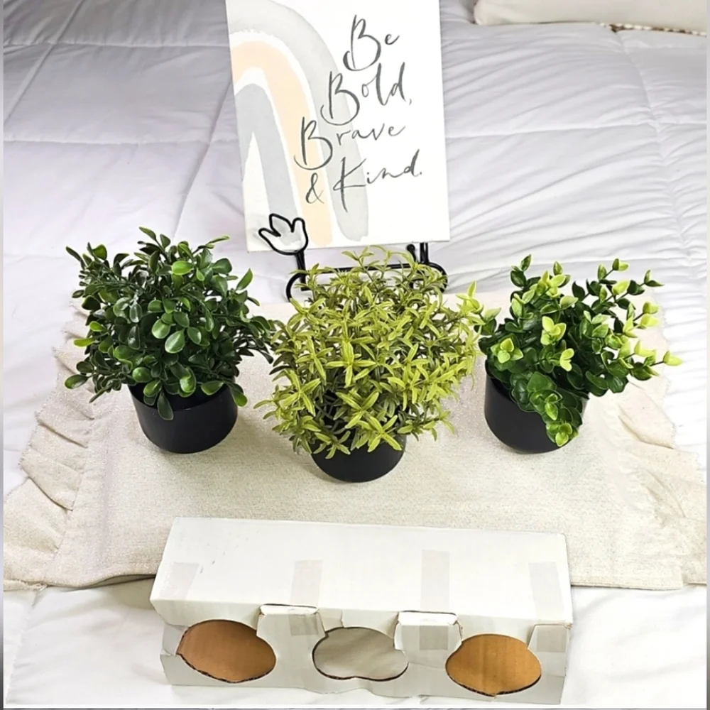 HOME HOUSEWEAR DECORATIVE